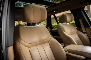 Land Rover Range Rover 4.4 P530 Autobiography Koelbox 23" Trekhaak Hot Stone Massage / 27