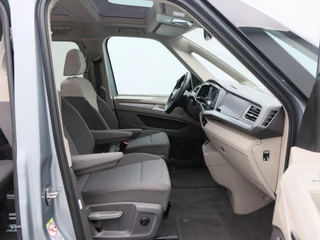 Volkswagen Multivan 1.4 eHybrid L2H1 Style 7-Persoons | Panorama dak | Stoelverwarming | Adaptive Cruise | Trekhaak | Camera | CarPlay | Climatronic | 17 Inch | 21.560 Km !! / 41