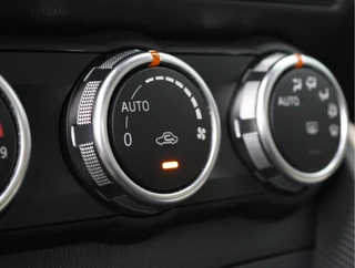 Mazda 2 1.5 Skyactiv-G Skylease GT  | BOVAG-garantie | Trekhaak | Camera | All-seasons / 49
