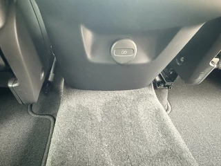 Volvo XC60 2.0 B4 Momentum Business  | Keyless | LED | Apple/Android | PDC v+a incl. Camera | Google | Elekt. Klep / 69