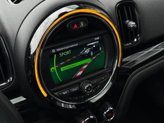 Mini Mini Countryman 1.5 Cooper Chili / Pano / CarPlay / Trekhaak / 17