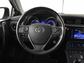 Toyota Auris Touring Sports 1.8 Hybrid Team D / 14