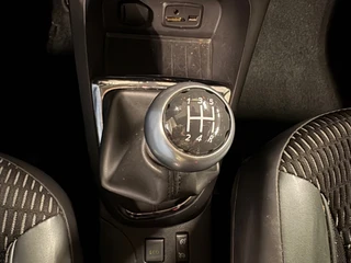 Renault Captur 0.9 TCe Dynamique/ Achteruitrijcamera/ Parkeersensoren achter / 28