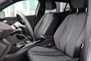 Peugeot 2008 1.2 PureTech Allure|Cruise control|Apple carplay/Android auto|Navi| / 7
