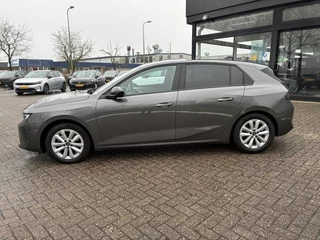 Opel Astra 1.2 Turbo 110pk Business Edition | Navigatie | Achteruitrijcamera |  Adapt. Cruise control | Stoel & stuurverwarming | AGR Comfortstoel | Keyless | Parkeersensoren / 22