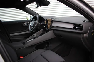 Polestar 2 Long Range Single Motor 78 kWh // 96% SoH | Pilot Pack | Plus Pack | Panoramadak | Trekhaak | Harman Kardon | 360 camera | Memory / 16