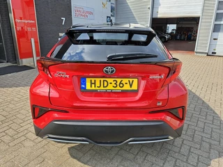 Toyota C-HR 1.8 HYBRID GR-SPORT 19"LM-VELGEN CAMERA NAVI STUUR-/STOELVERWARMING P-SENSOREN AD-CRUISE HALF-LEDER/ALCANTARA / 7