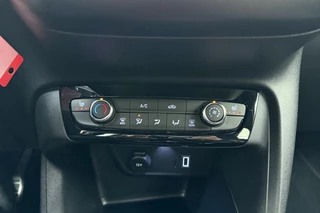 Opel Corsa 1.2 Turbo Hybrid Yes Automaat | Stoel & Stuurverwarming | Navigatie via Carplay | Zwart dak | DAB Radio | Parkeersensoren | Lichtmetalen velgen / 28