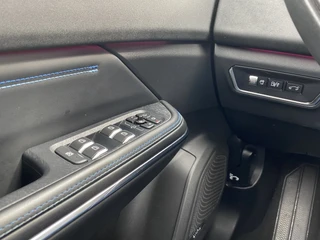 Lynk & Co 01 1.5 PHEV 262 pk  | 1e eigenaar | panoramadak | navigatie | 360 camera | stoelverwarming | NL auto / 29
