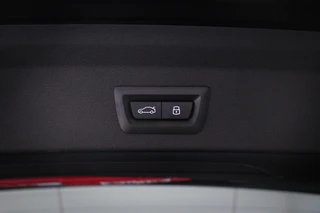 BMW 1-serie 123 xDrive | INNOVATION PACK | PANORAMADAK | STUURVERWARMING | MASSAGE |  HEAD UP | 360 CAMERA | 19" / 20