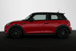 MINI Electric Camden Go Edition 33 kWh SOH 97% Apple CarPlay Achteruitrijcamera Sportstoelen Stoelverwarming / 33