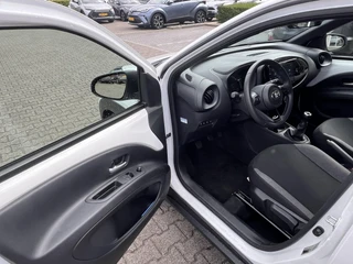 Toyota Aygo X PLAY / 12