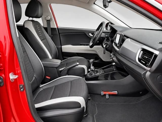 Kia Stonic T-GDi 100 PK Sports Edition 1e eigenaar | Navigatie | Trekhaak | Camera / 31