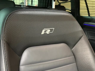Volkswagen Passat Variant 2.0 TSI R-line Executive Business | VOL! | PANO | IQ.LIGHT | Dynaudio| Virtual | Leder | HuD | Trekhaak / 24