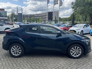 Toyota C-HR 1.8 HYBRID 140 CAMERA APPLE/ANDROID BLIND-SPOT AD-CRUISE 17'' LM-VELGEN NL-AUTO CLIMA BLUETOOTH / 5