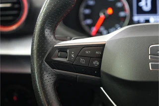 SEAT Arona 1.5 TSI EVO FR Business Intense  | 150 pk | Camera | Stl. verw. | Adaptive Cruise | / 21
