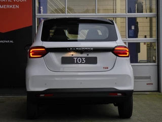Leapmotor T03 Design 37.3 kWh | Nieuw | Snel leverbaar | Camera | Panoramadak | Adaptive cruise control | Dodehoek detectie | Lichtmetalen velgen / 8