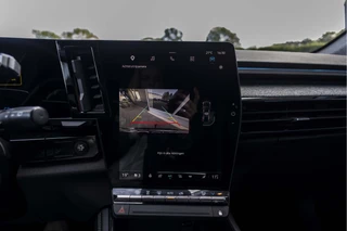 Renault Espace E-Tech full hybrid 200 techno 7p. | Trekhaak | Camera | ACC / 27
