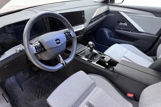 Opel Astra 1.2 Business Elegance 130pk | Navigatie | Climate Control | Stoel-Stuur-Voorruitverwarming | LED Verlichting | Camera | AGR Comfortstoel | Apple Carplay - Android Auto / 38