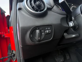 Audi A1 Sportback 1.4 TFSI Pro Line Cruise Airco Navi Bluetooth / 21