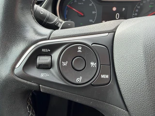 Opel Grandland X 1.6 Turbo Hybrid Business Edition / 23