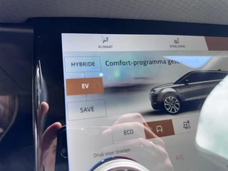 Land Rover Range Rover Evoque 1.5 P300E S AWD R-Design Panoramadak Camera Stoelverwarming Carplay Meridian / 40