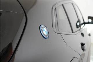 BMW X2 xDrive25e PHEV 220 pk  | SOH 93% | M Sport | Pano | Leder | Head-up | / 53