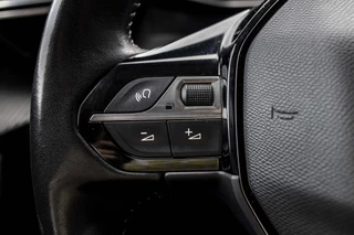 Peugeot 2008 1.2 PureTech Allure Pack  | Camera | Trekhaak | LED / 35