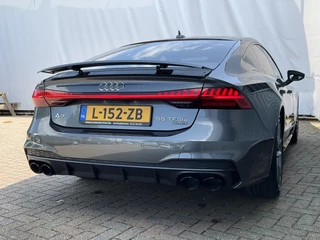 Audi A7 Sportback 55 TFSI E Quattro PHEV Competition S-Line RS-zetels 20inch Camera S-Edition Plug-in / 67