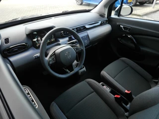 Leapmotor T03 Design 37.3 kWh | Beperkt leverbaar in het zwart | Navigatie | Achteruitrijcamera  | Adaptieve cruise control | Panoramadak | Airco / 10