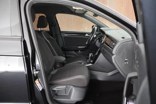 Volkswagen T-Roc 1.5 TSI 150pk DSG Sport Black Style Keyless Camera Virtual Cockpit Navigatie / 14