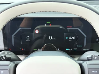 Kia EV4 Fastback GT-PlusLine 81.4 kWh  FULL OPTIONS - *DEMO* - Head-up Display - 360 Camera - Stoelverwarming/ventilatie - Glazen Schuif-/kanteldak - Elektrisch verstelbare voorstoelen - Dodehoekcamera - Fabrieksgarantie tot 2032 Direct leverbaar! / 24