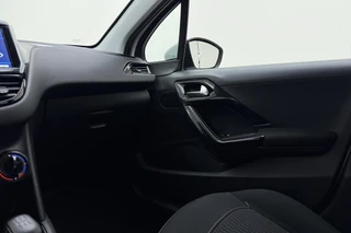 Peugeot 208 1.2 PureTech Active / 24