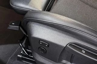 BMW X1 xDrive25e M Sport Sportstoelen Stoelverwarming Apple CarPlay LED / 19