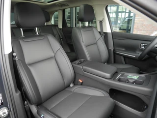 Leapmotor C10 Design ProMax AWD 81.9 kWh |  598 PK | 0-100 in 4 seconden | Wltp 437 km | 1500kg trekgewicht | Uit voorraad leverbaar | Stoel en stuurverwarming | Stoel ventilatie | Panorama dak | 20 inch lichtmetalen velgen | 360 graden camera / 14