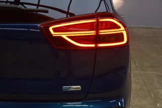 KIA Niro 1.6 GDi Hybrid 141pk DCT6 DynamicPlusLine / 28