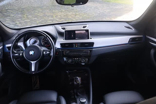BMW X1 sDrive18i M Sport Schuifdak | Camera | Stoelverwarming / 24