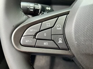 Renault Twingo Urban Range 80pk Techno 27.5 kWh  | 18inch velgen | V2G | Navigatie | Climate Control | Keyless | Achteruitrijcamera | Adaptive Cruise Control (ACC) | Apple CarPlay/Android Auto / 21