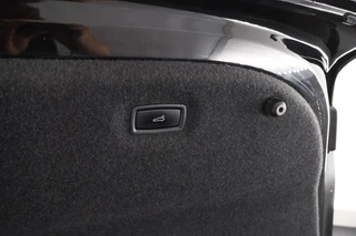 Porsche Taycan 4S Performance 493pk 84 kWh 90% SOH Warmtepomp Sportstoelen BOSE Camera Stoelverwarming Panoramadak / 55