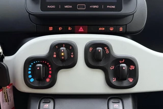 Fiat Panda 1.0 Hybrid Pandina | Navigatie via Carplay | 8 jaar speciale garantie | Hoge instap | DEMO | Parkeersensoren / 21