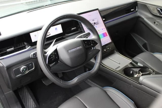 Jaecoo 5 EV Exclusive 61 kWh 400Km, Automaat, Navigatie, Stoel vent., Applecarpl./Andr. Auto, Panoramadak, Luxe lederen bekleding, Sony Sound System / 24