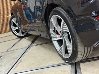 Audi Q8 Sportback e-tron 50 quattro S Edition 95 kWh | Pano | B&O| 22” | Massage | Adaptive Cruise | Matrix LED / 54