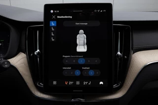 Volvo XC60 T8 Plug-in hybrid AWD Ultra Dark Snel Leverbaar! Te bestellen! / 25