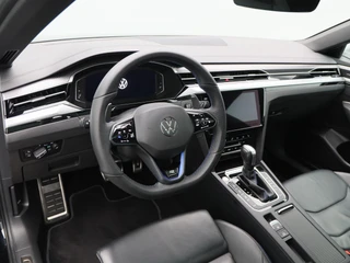 Volkswagen Arteon Shooting Brake 2.0 TSi 320 Pk R 4Motion | Stoel/Stuurverwarming | Memory | Head UP | Harman/Kardon | Panoramadak | Trekhaak | 20 Inch | 53.014 Km !! / 4