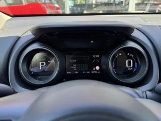 Toyota Yaris 1.5 Hybrid First Edition Apple Carplay/Android Auto, Camera, Climate/Cruise Control, Navigatie / 29
