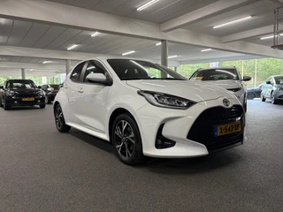 Toyota Yaris 1.5 Hybrid 115 First Edition/ NL auto/ Automaat/ Achteruitrijcamera / 7