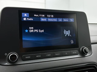 Hyundai Kona 1.0 T-GDI | Trekhaak | Camera | Adaptive Cruise | Stoel-/Stuurverw. / 17