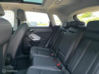 Audi Q3 45 TFSI e S-Line / Pano / Leder / El.Trekh. / Camera / 12