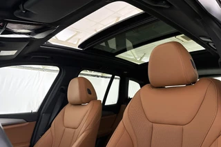 BMW X3 xDrive30e M Sport Panoramadak Stuur-Stoelverwarming HiFi Camera / 9