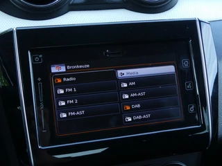 Suzuki Swift 1.2 Select AUTOMAAT Airco, All Season Banden, Camera, Apple Carpl/Android auto / 18